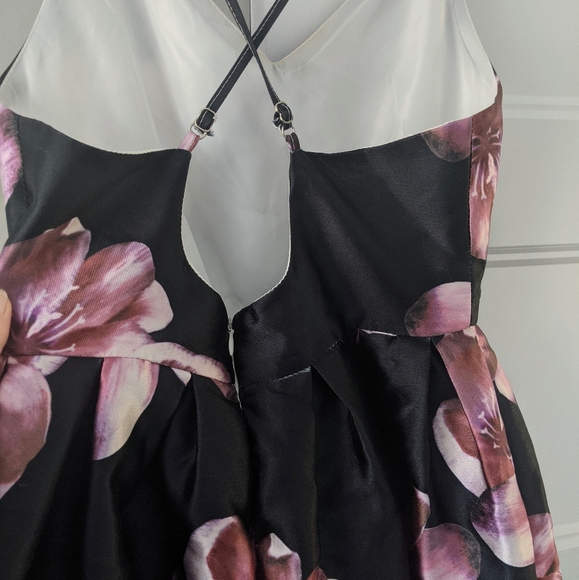 Avec Les Filles Mini Dress, Black, Floral - Picture 3 of 7